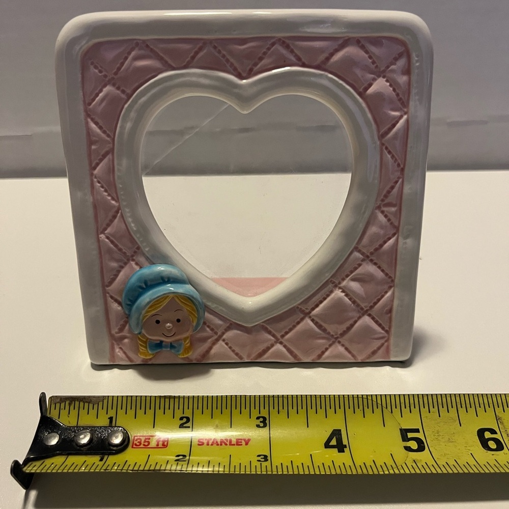 Pink Quilted Ceramic Vanity Set 
Valentine’s Day - Picture 11 of 14